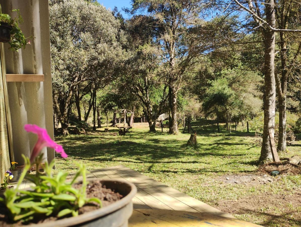 Sitio Flor Da Montanha Villa เซาเบนโตโดซาปูไค ภายนอก รูปภาพ